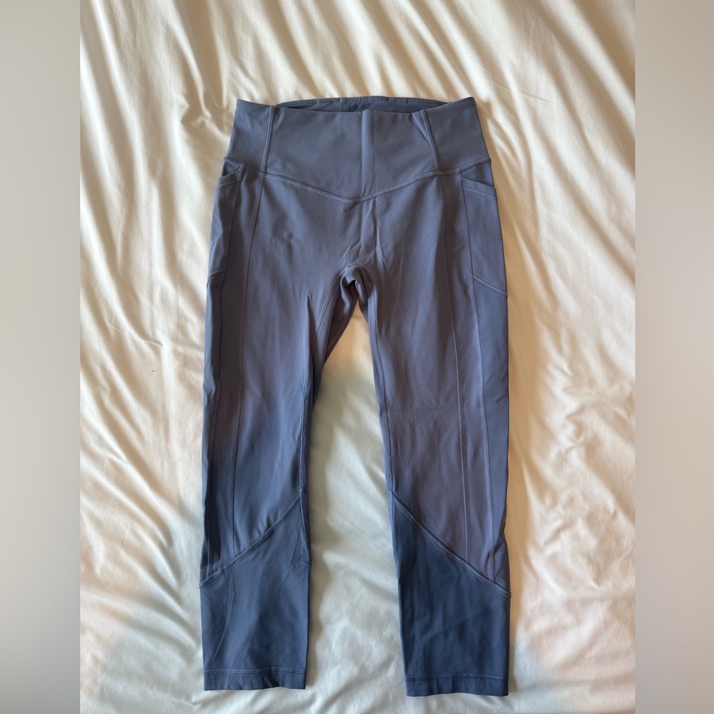 Lululemon gray blue capri leggings